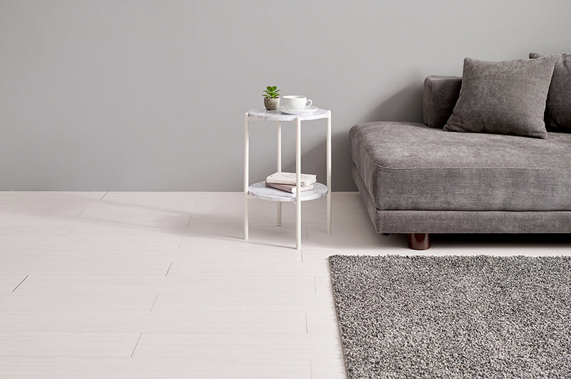 サイドテーブル