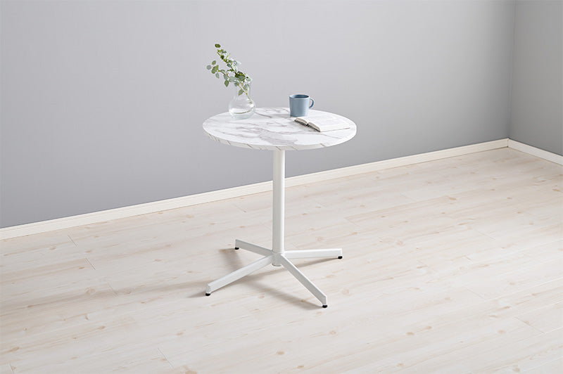 カフェテーブル