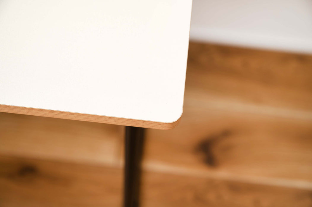 コンパクトデスク