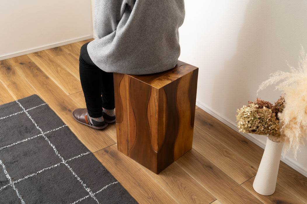 ウッドスツール