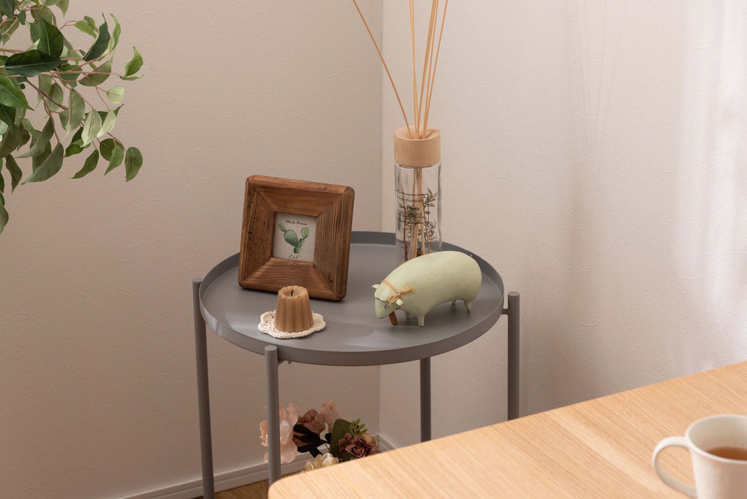 サイドテーブル