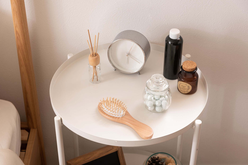 サイドテーブル