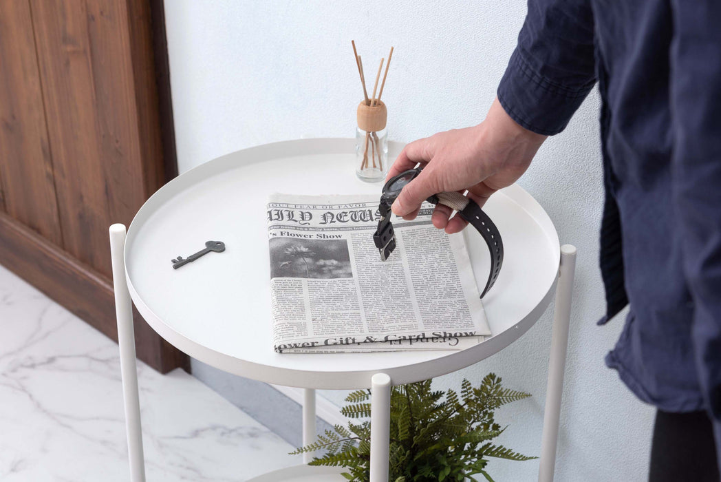 サイドテーブル