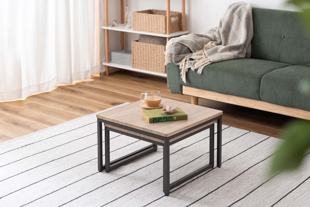 ネストテーブル