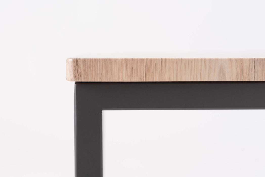 ネストテーブル