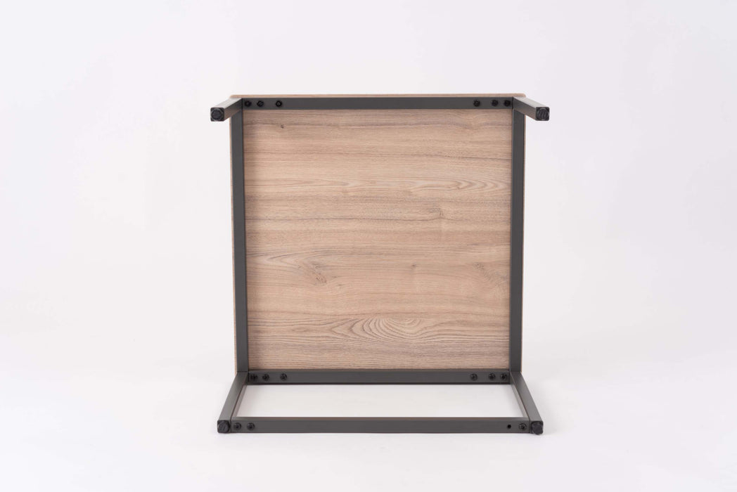 ネストテーブル