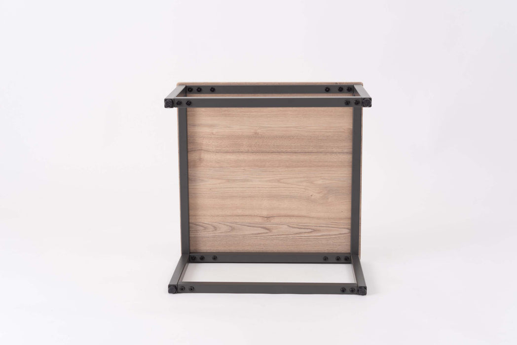 ネストテーブル