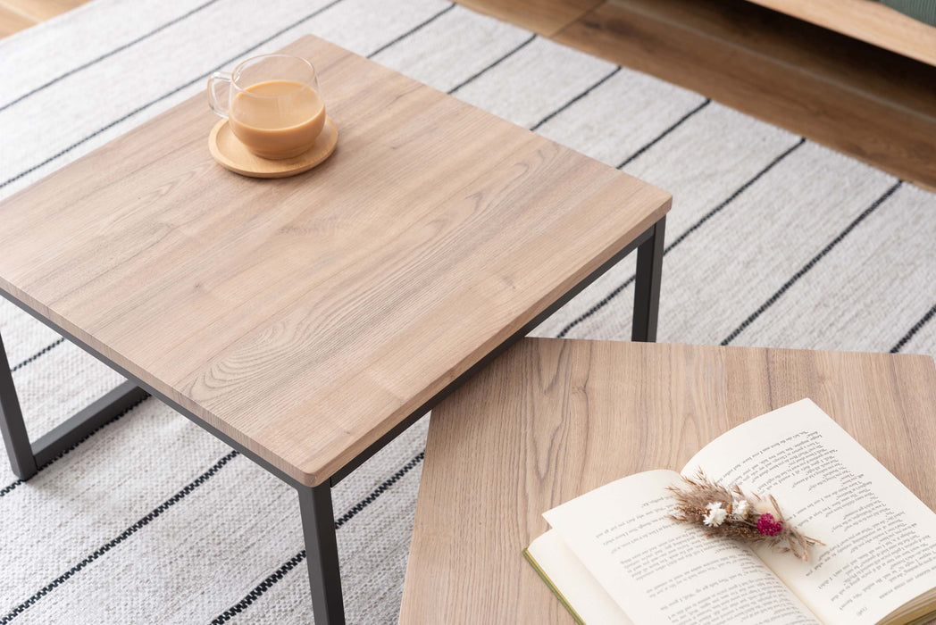 ネストテーブル