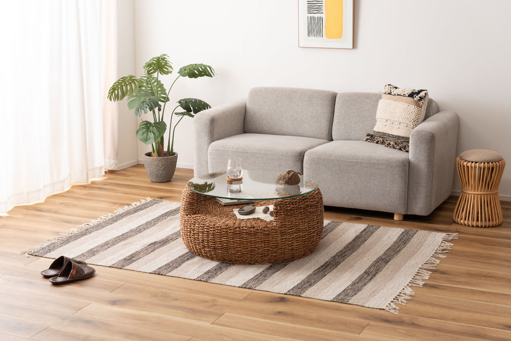 アバカラウンドテーブル