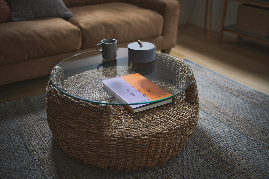 アバカラウンドテーブル