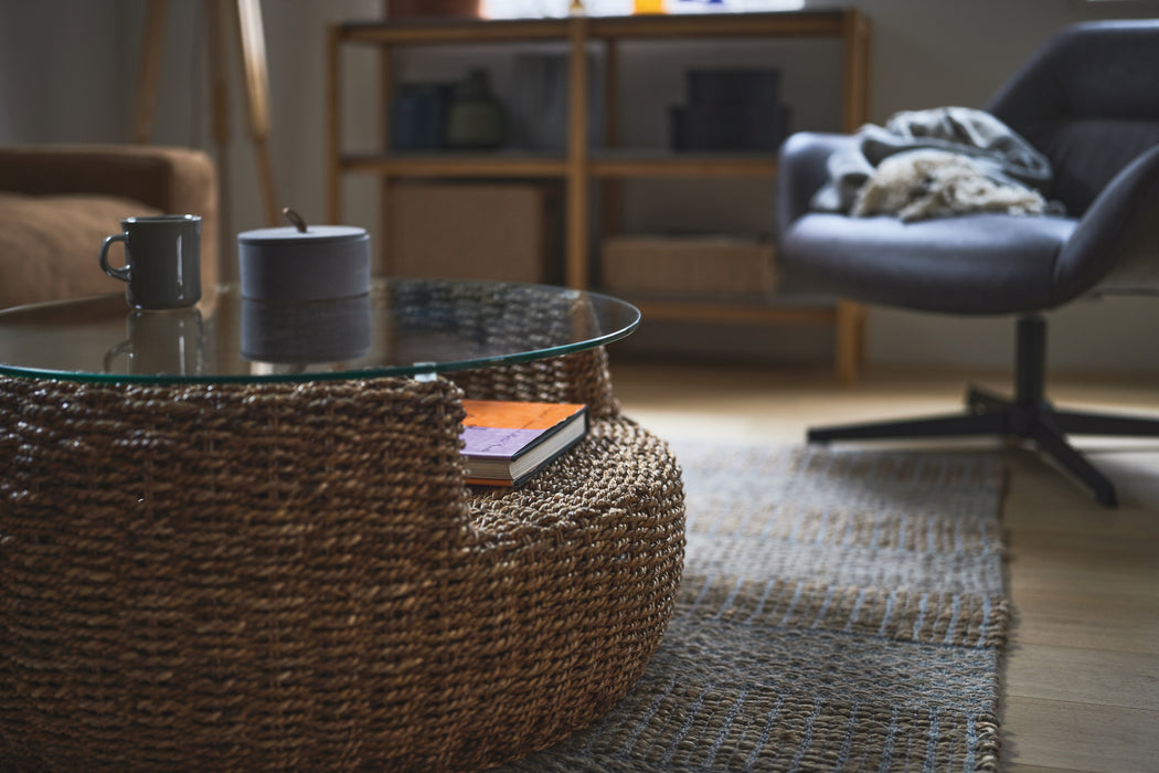 アバカラウンドテーブル