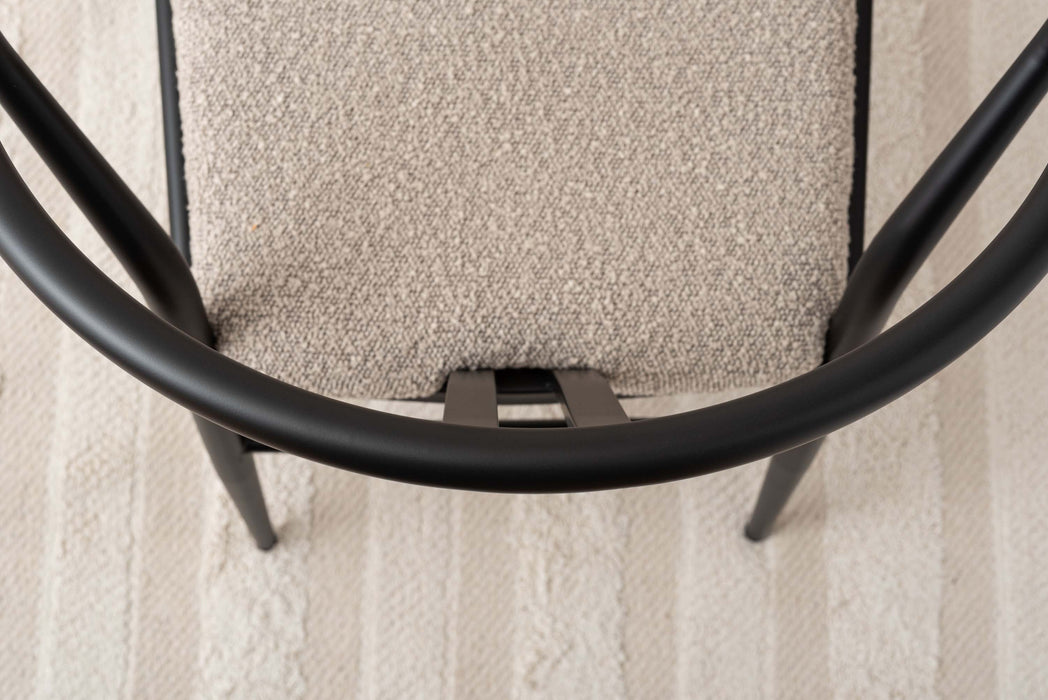 クルヴァチェア