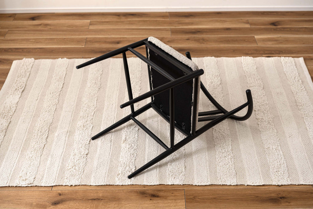 クルヴァチェア