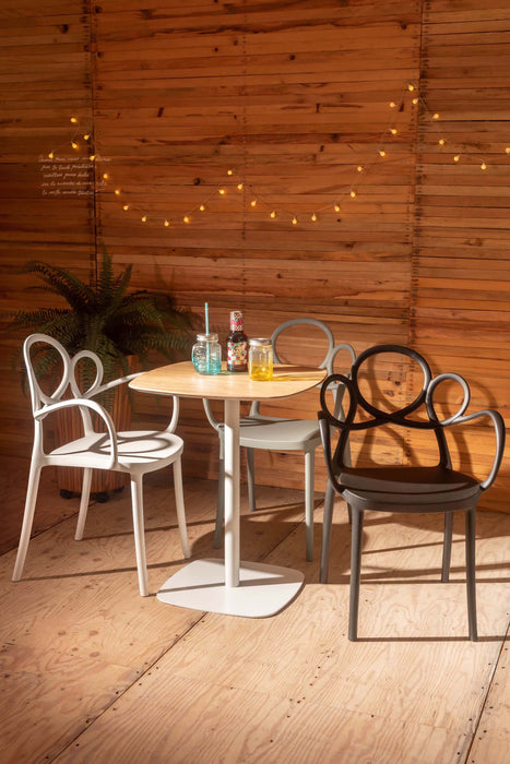 パルネアームチェア