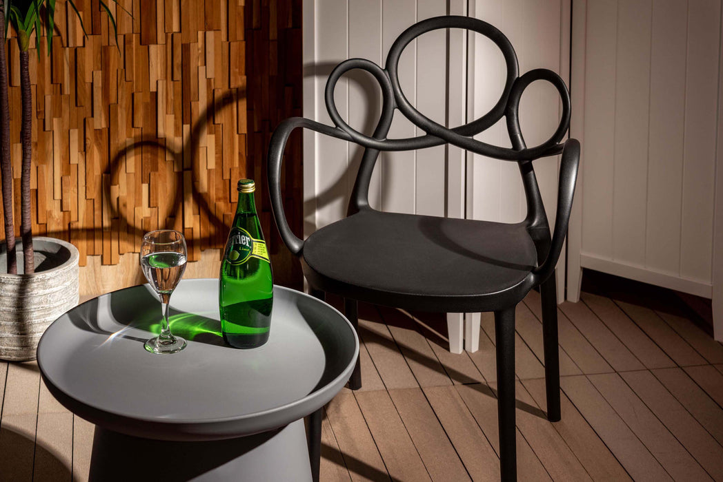 パルネアームチェア