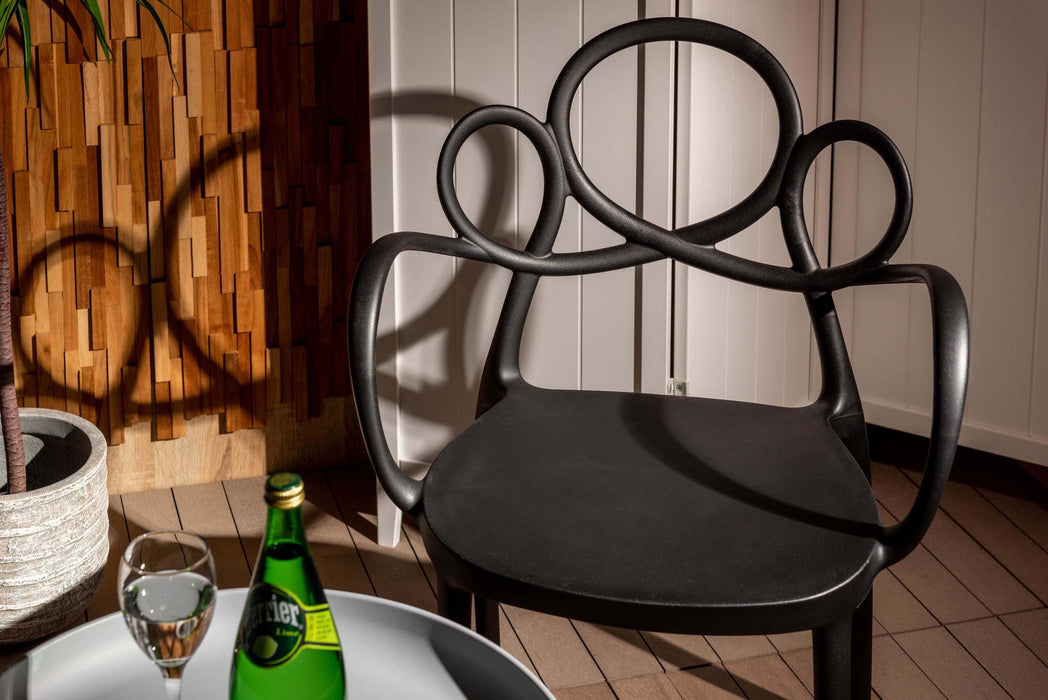 パルネアームチェア