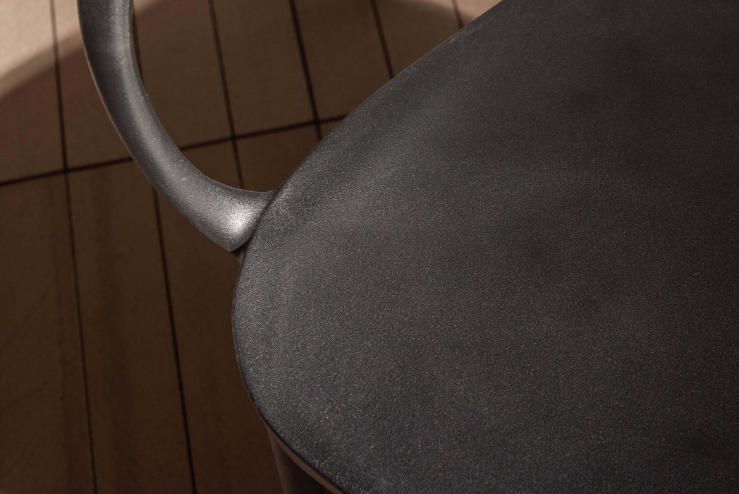 パルネアームチェア