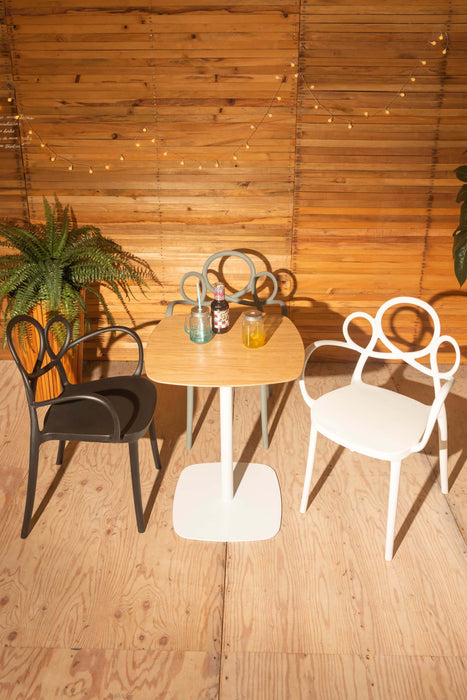 パルネアームチェア