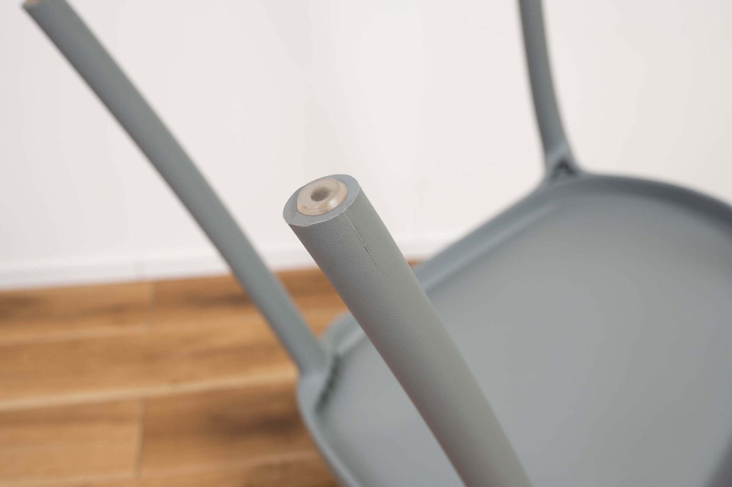 パルネアームチェア