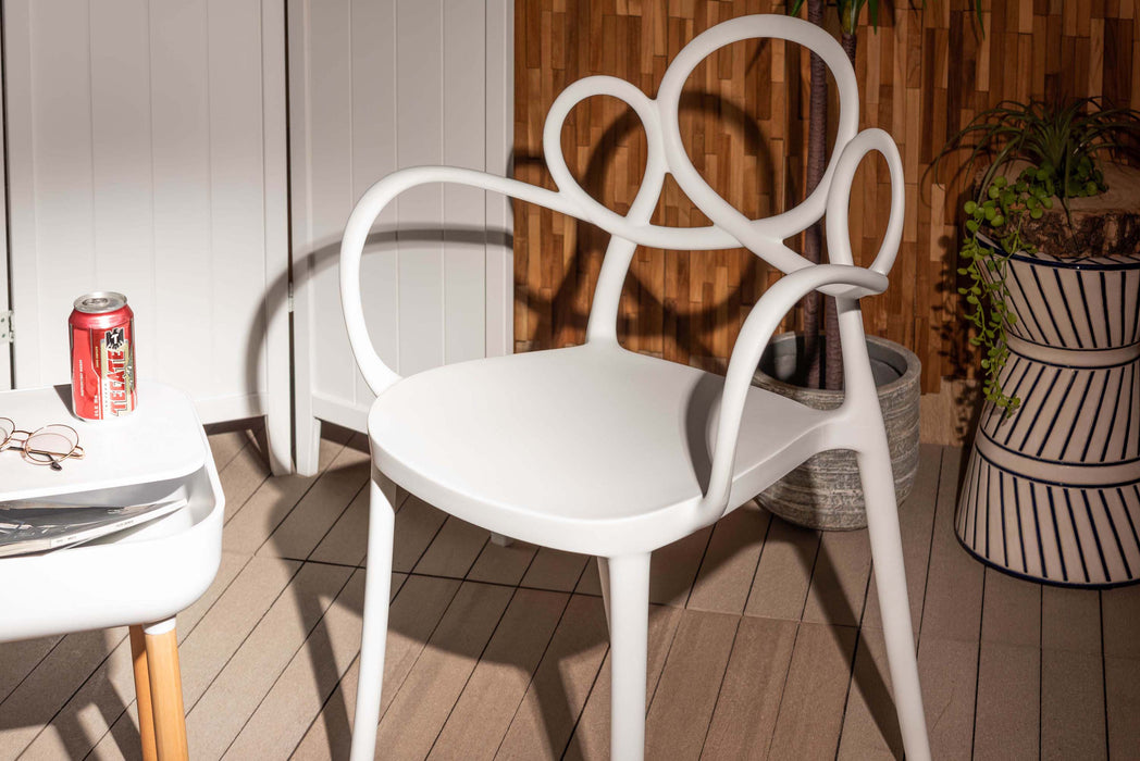 パルネアームチェア