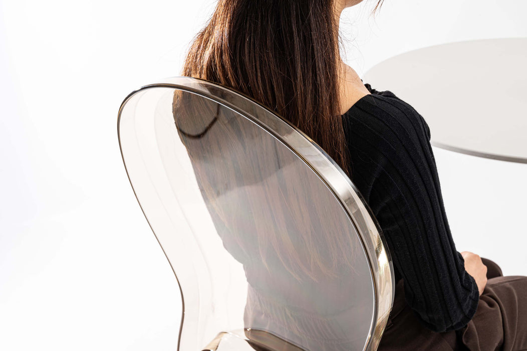 クラルテチェア