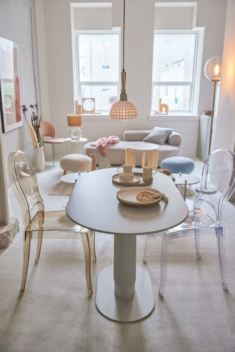 クラルテチェア