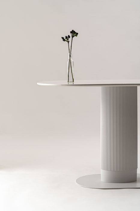 ダイニングテーブル