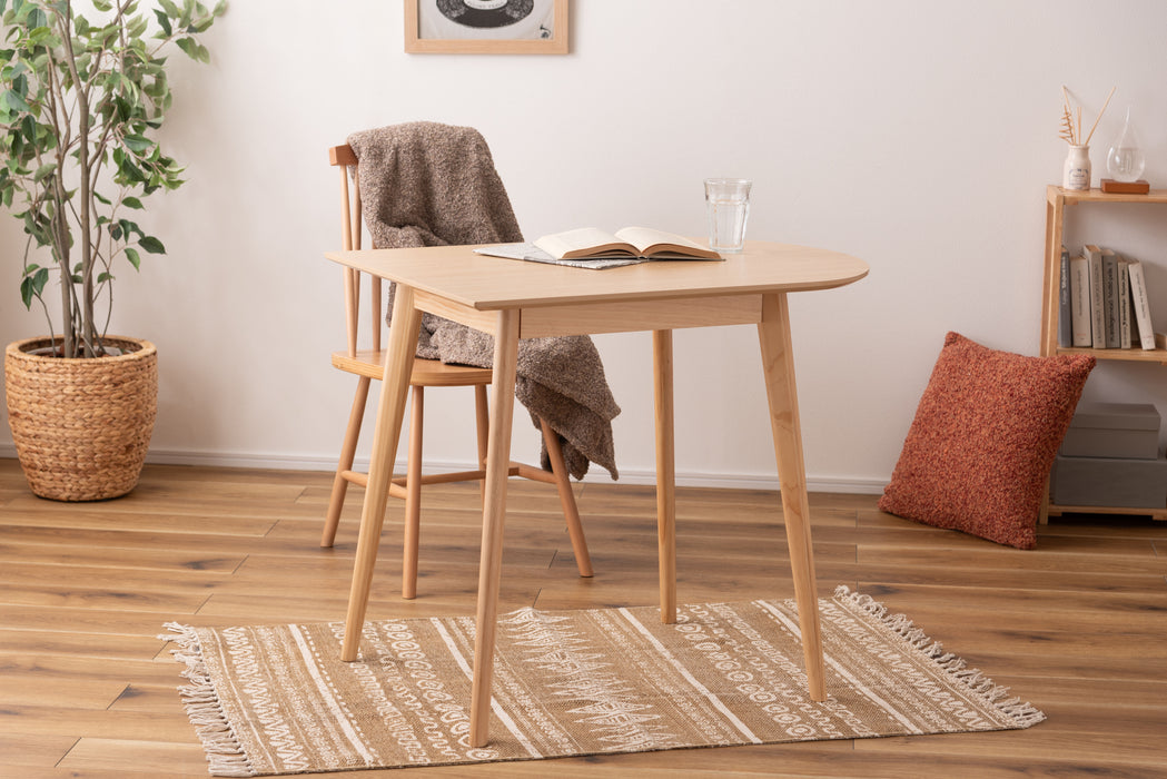 ダイニングテーブル