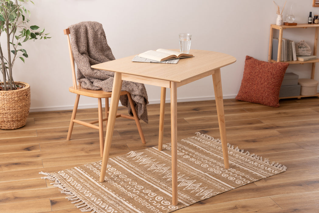 ダイニングテーブル