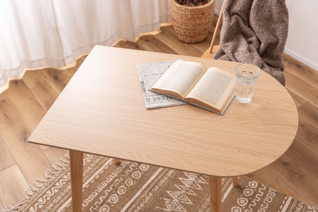 ダイニングテーブル