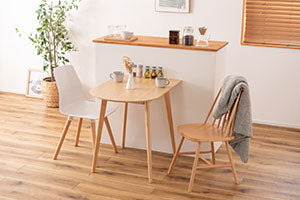 ダイニングテーブル